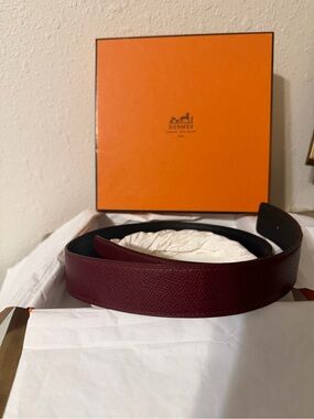 Hermes Women’s/Men's Burgundy and Black Reversible Leather Belt Strap